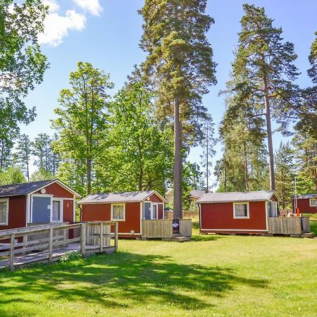 Kristinehamn Herrgardscamping & Stugor Экстерьер фото